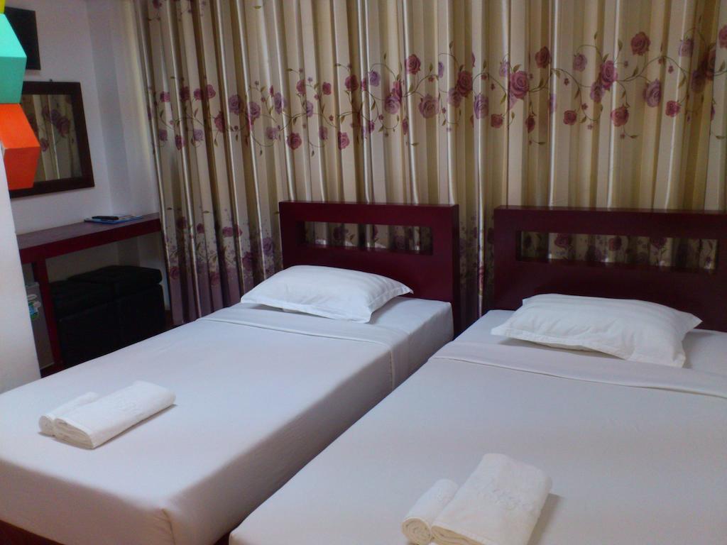 Agga Youth Hotel Yangon Chambre photo