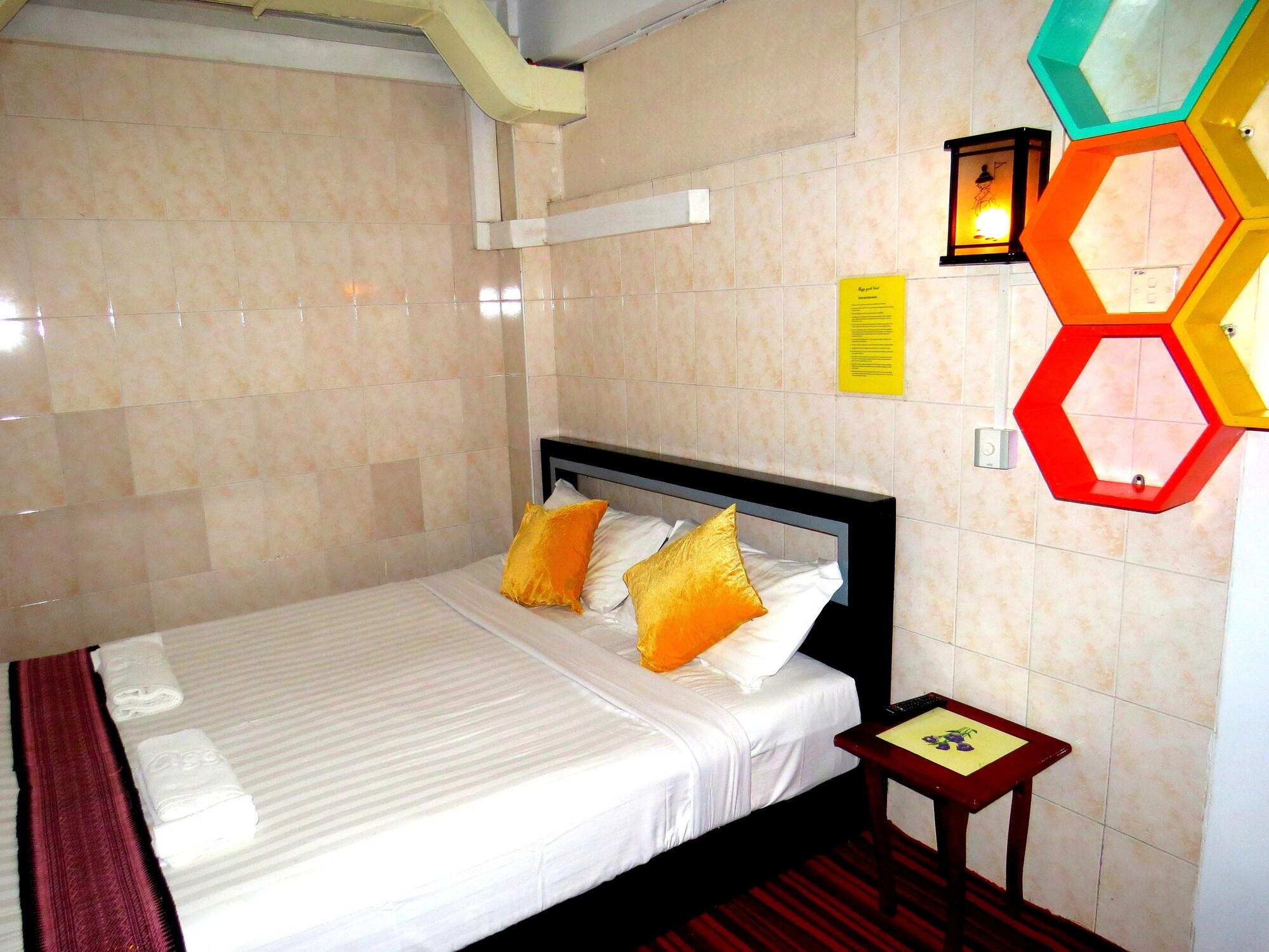 Agga Youth Hotel Yangon Extérieur photo