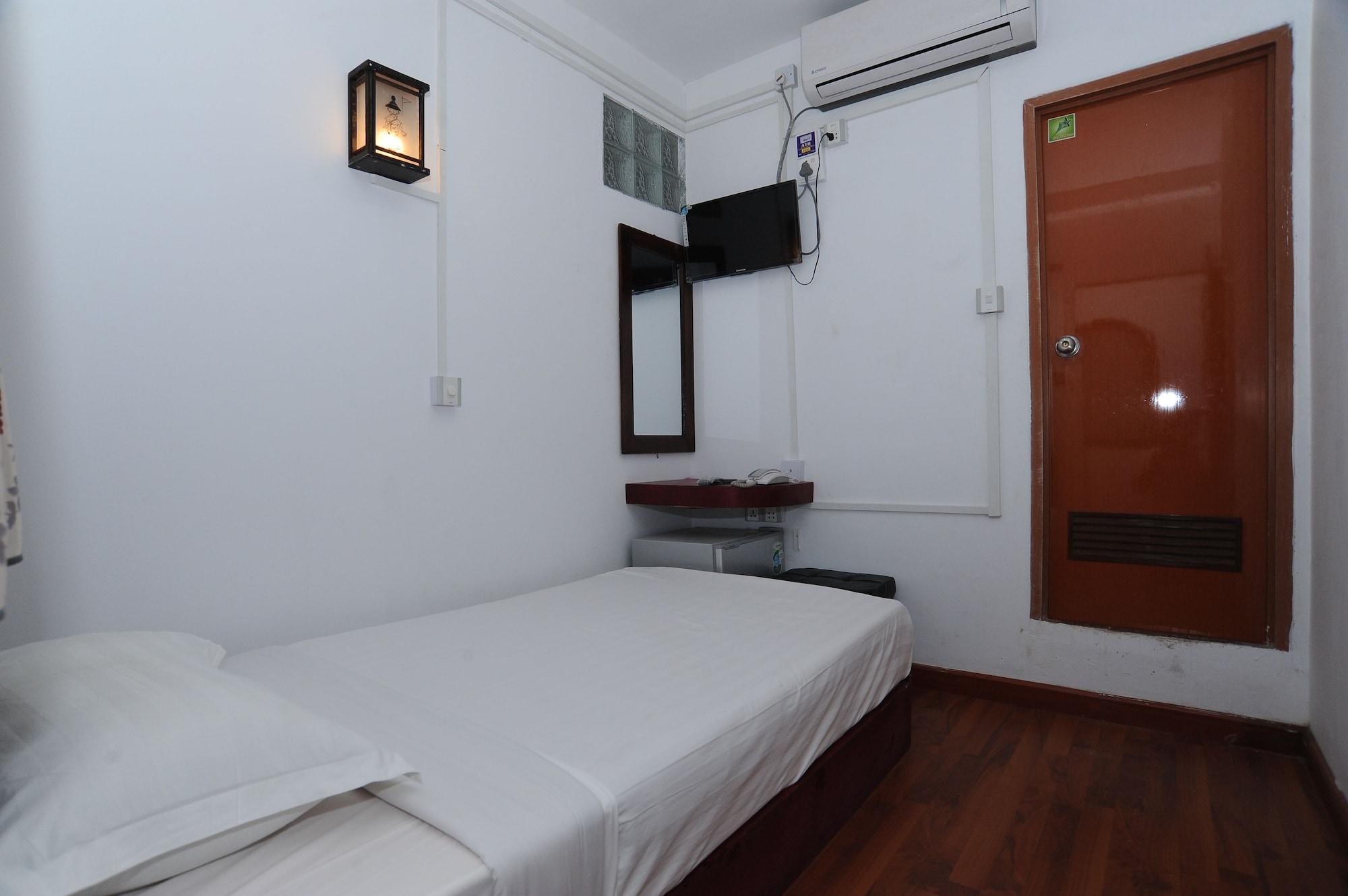 Agga Youth Hotel Yangon Extérieur photo