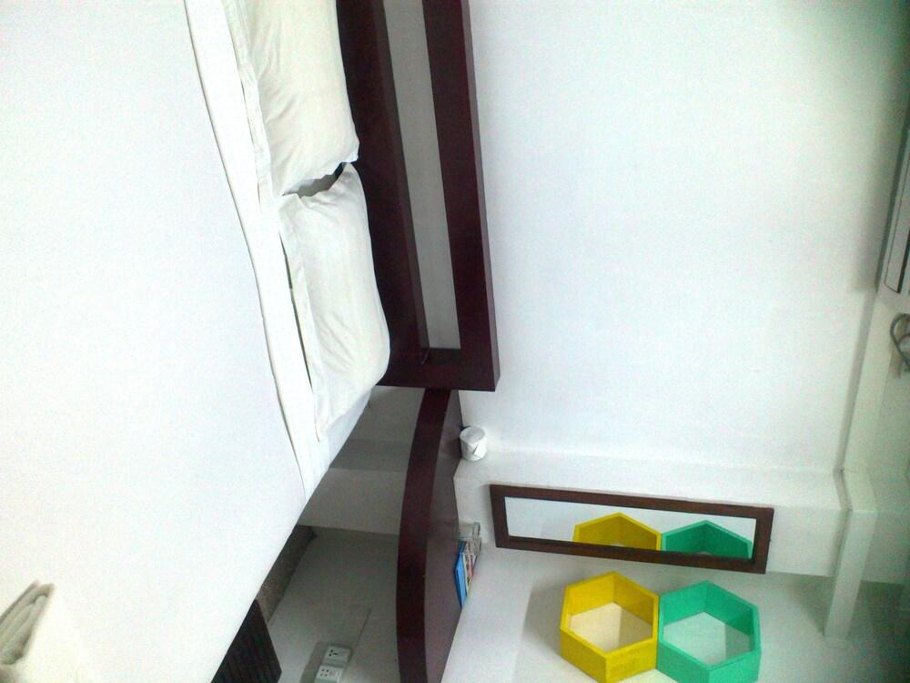 Agga Youth Hotel Yangon Extérieur photo