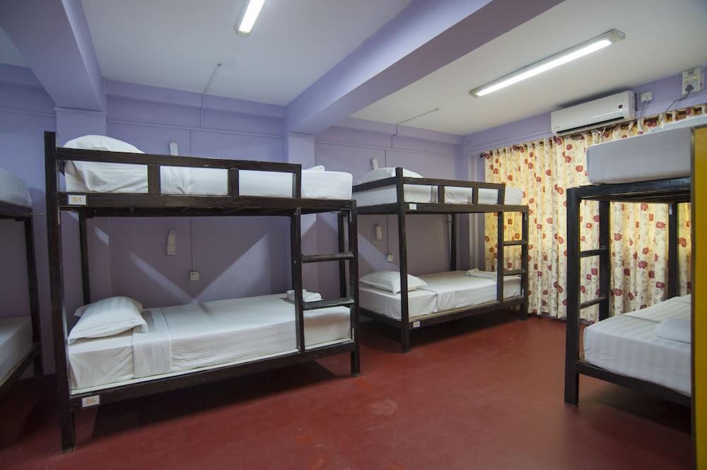 Agga Youth Hotel Yangon Extérieur photo