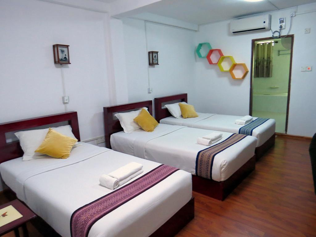 Agga Youth Hotel Yangon Extérieur photo