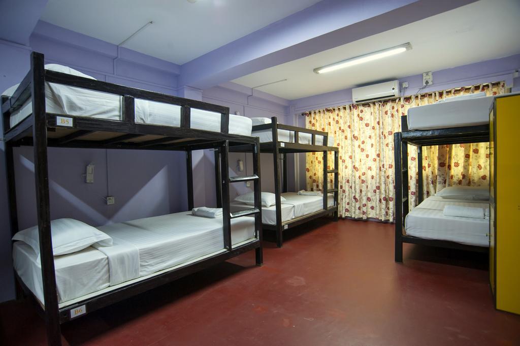 Agga Youth Hotel Yangon Extérieur photo